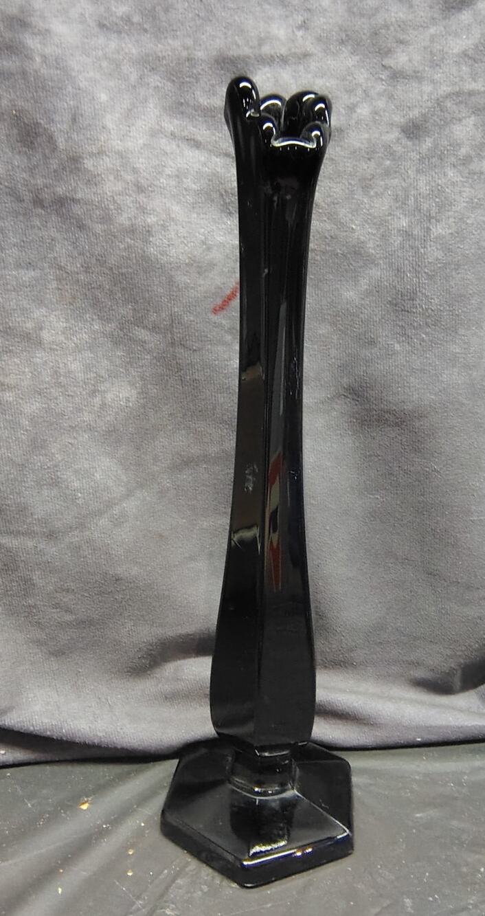 FENTON BLACK GLASS SWUNG BUD VASE